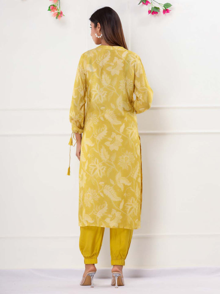 Floral Printed Muslin Kurta With Pants