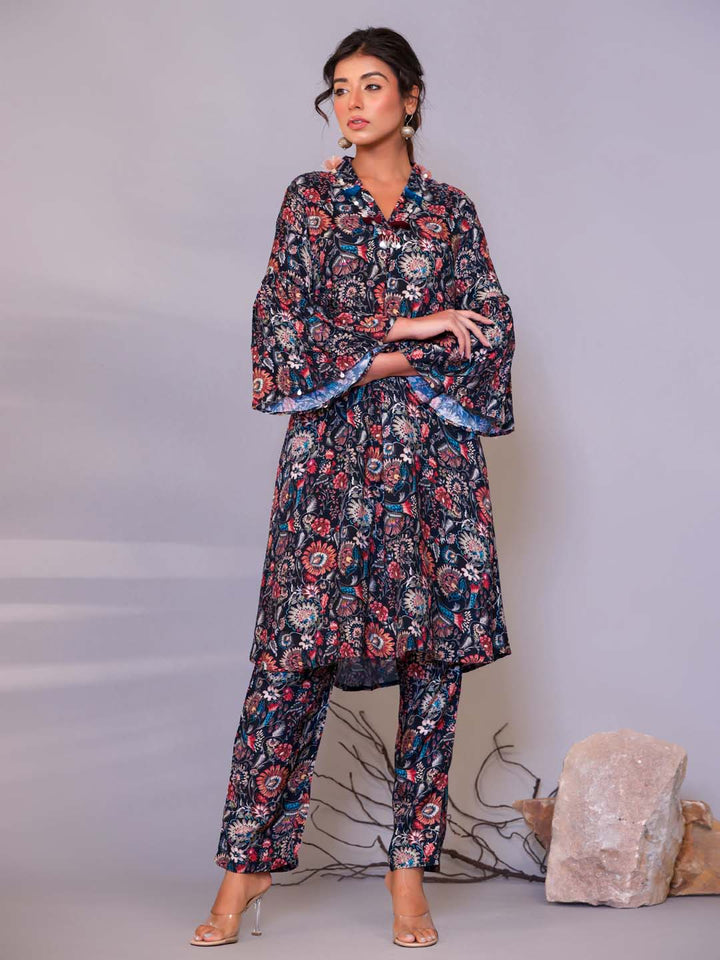 Floral Printed Muslin Kurta With Pants