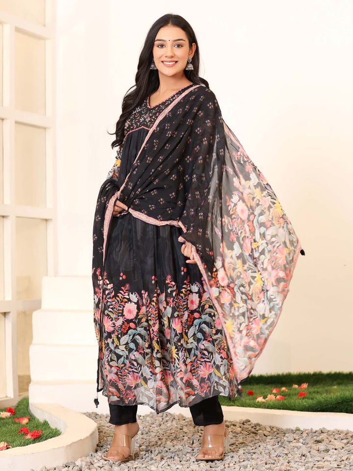 Floral Printed Georgette Kurta With Pants &amp; Dupatta
