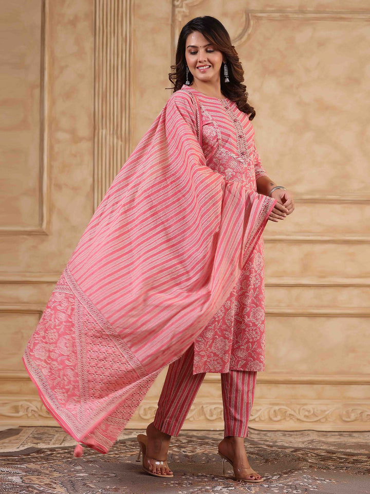 Floral Printed Kurta With Pants &amp; Dupatta