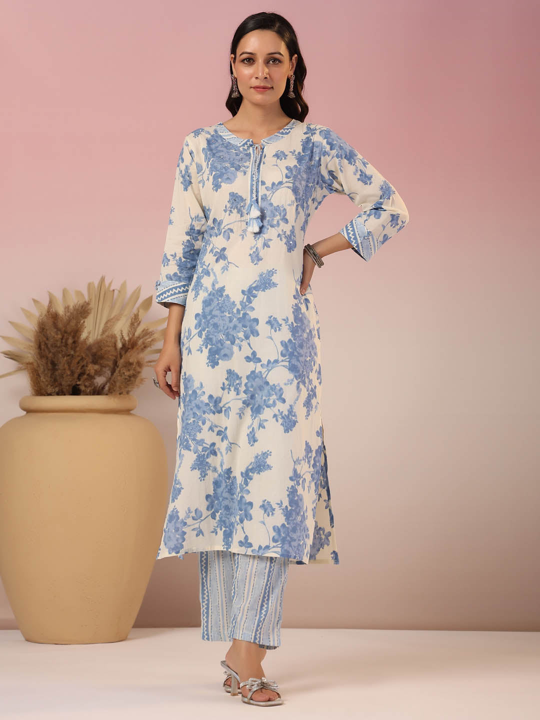 Floral Printed Cotton Kurta With Pants