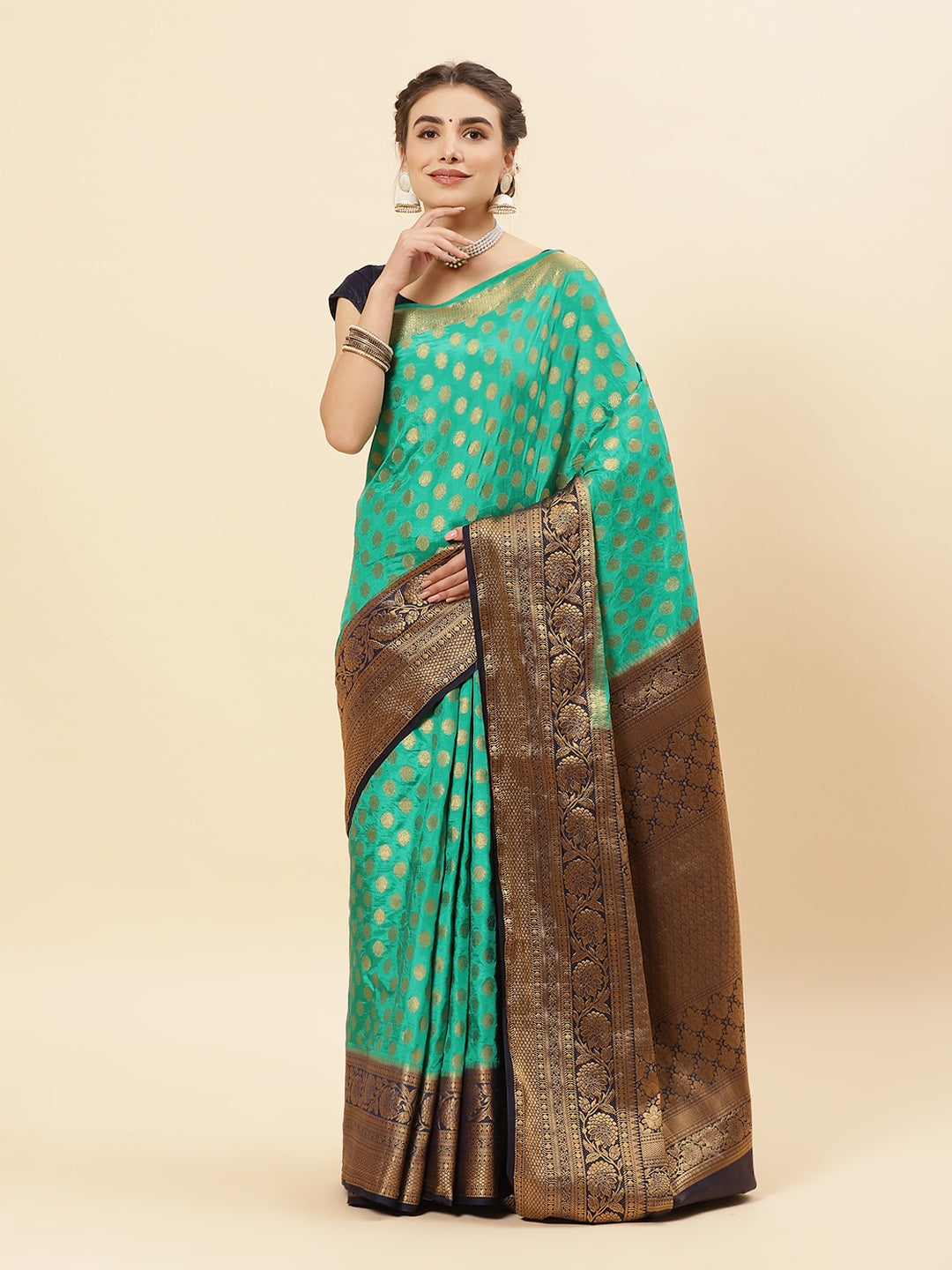 Art Handloom Saree with Zari Border Booti
