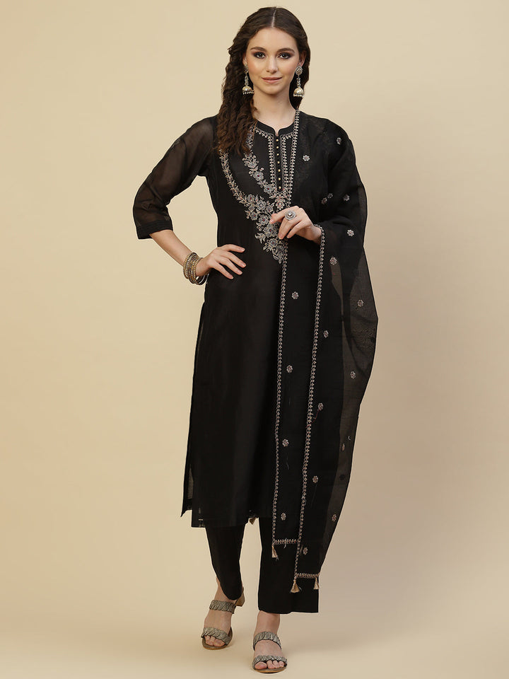 Resham Neck Embroidered Chanderi Kurta With Pants &amp; Dupatta