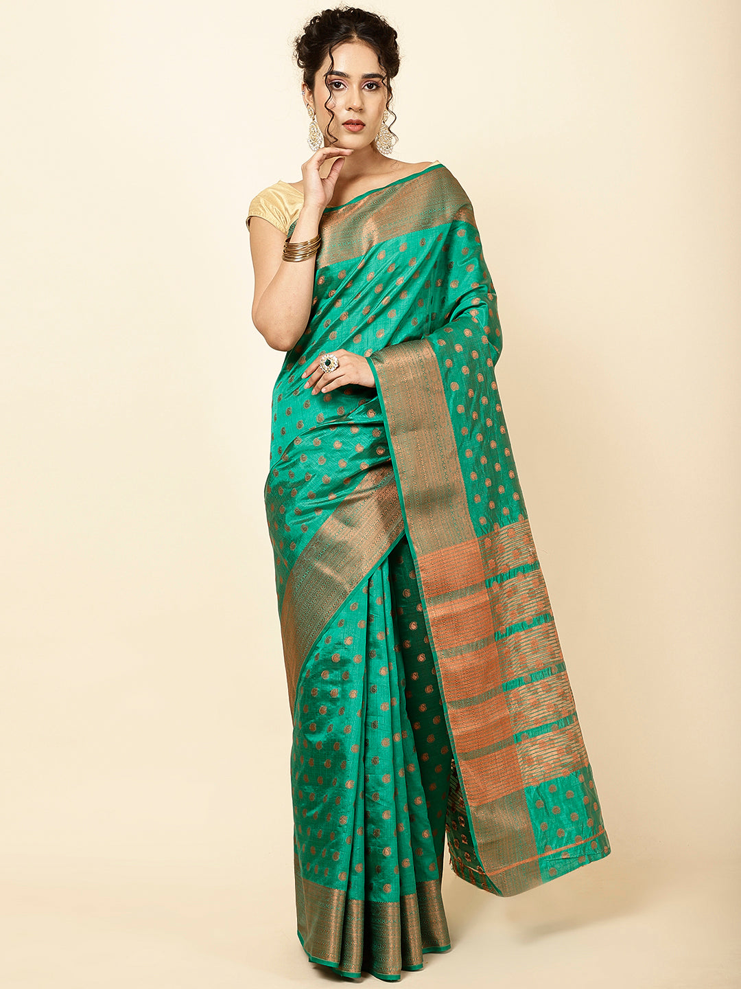 Zari Border Booti Woven Handloom Saree