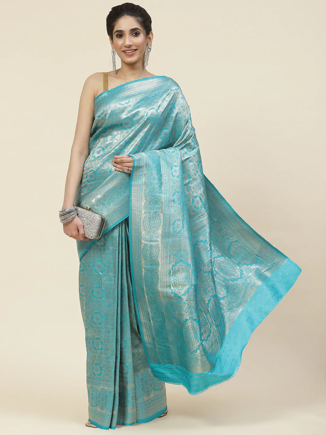 Zari Jaal Handloom Woven Saree