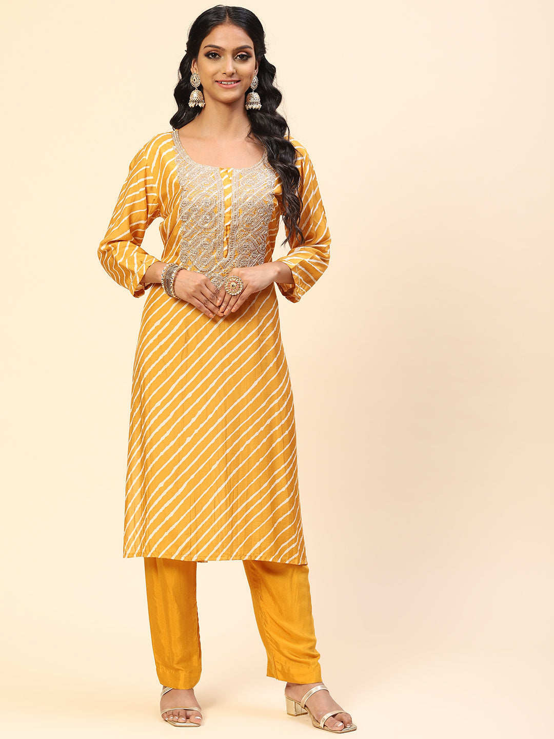 Neck Embroidered Leheriya Printed Cotton Kurta With Pants