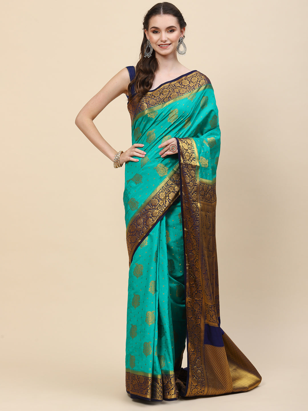 Zari Border Booti Handloom Woven Saree