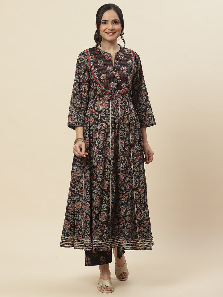 Floral Printed Cotton Kurta With Pants