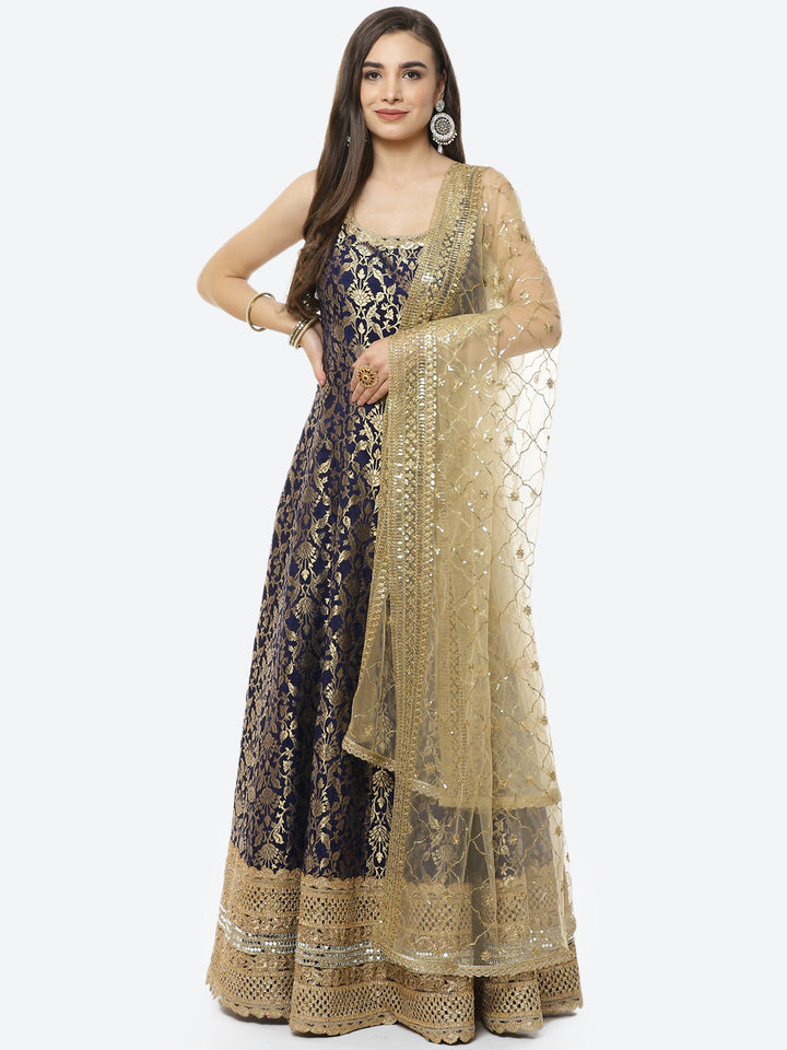 Zari Jaal Banarasi Handloom Stitched Anarkali Kurti With Net Dupatta