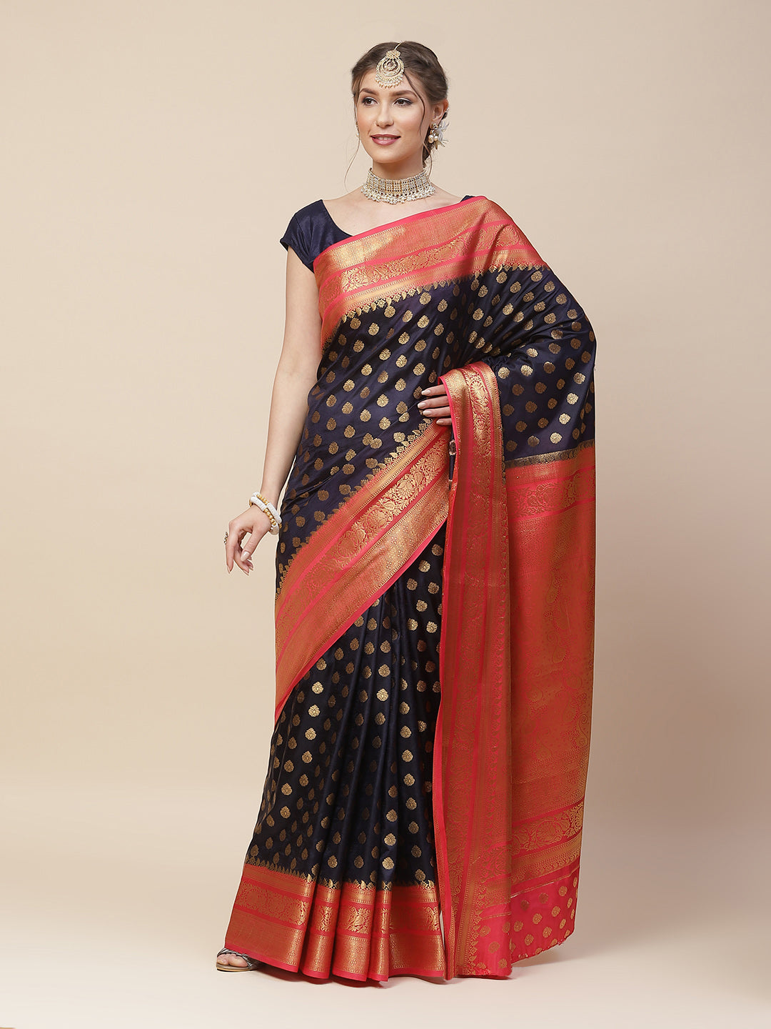 Zari Border Woven Art Handloom Saree