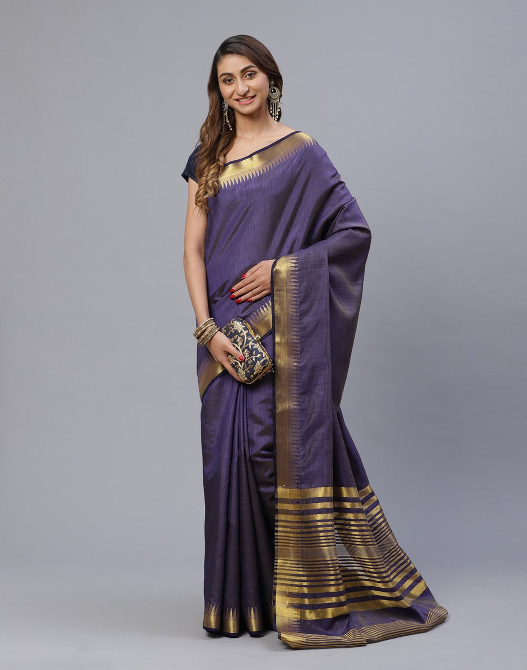 Art Handloom Saree With Zari Border