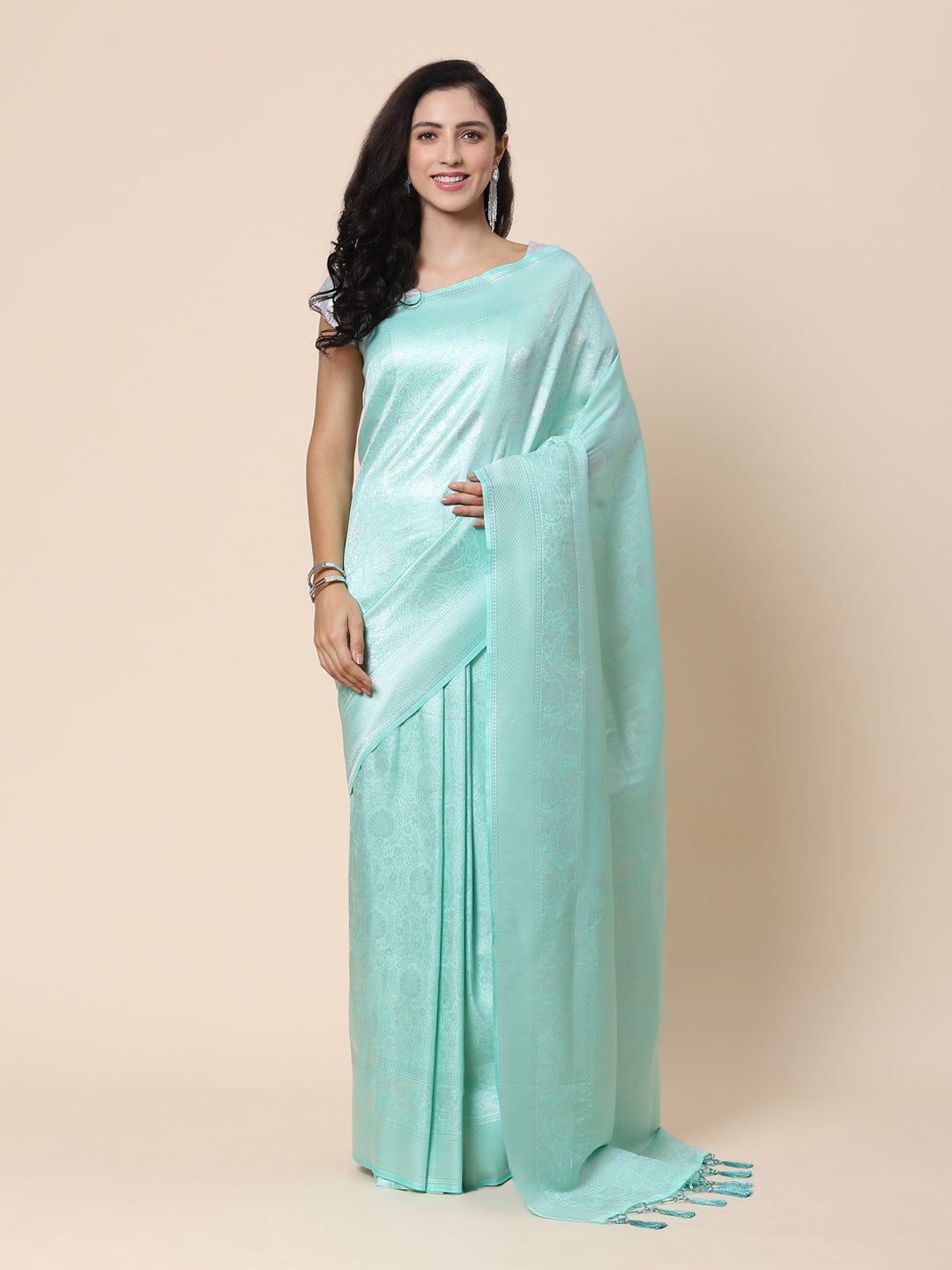 Zari Jaal Art Handloom Woven Saree