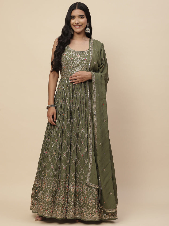 Zari Jaal Crepe Anarkali Kurta With Dupatta