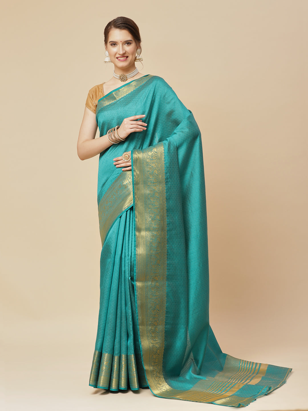 Plain Zari Border Art Handloom Woven Saree