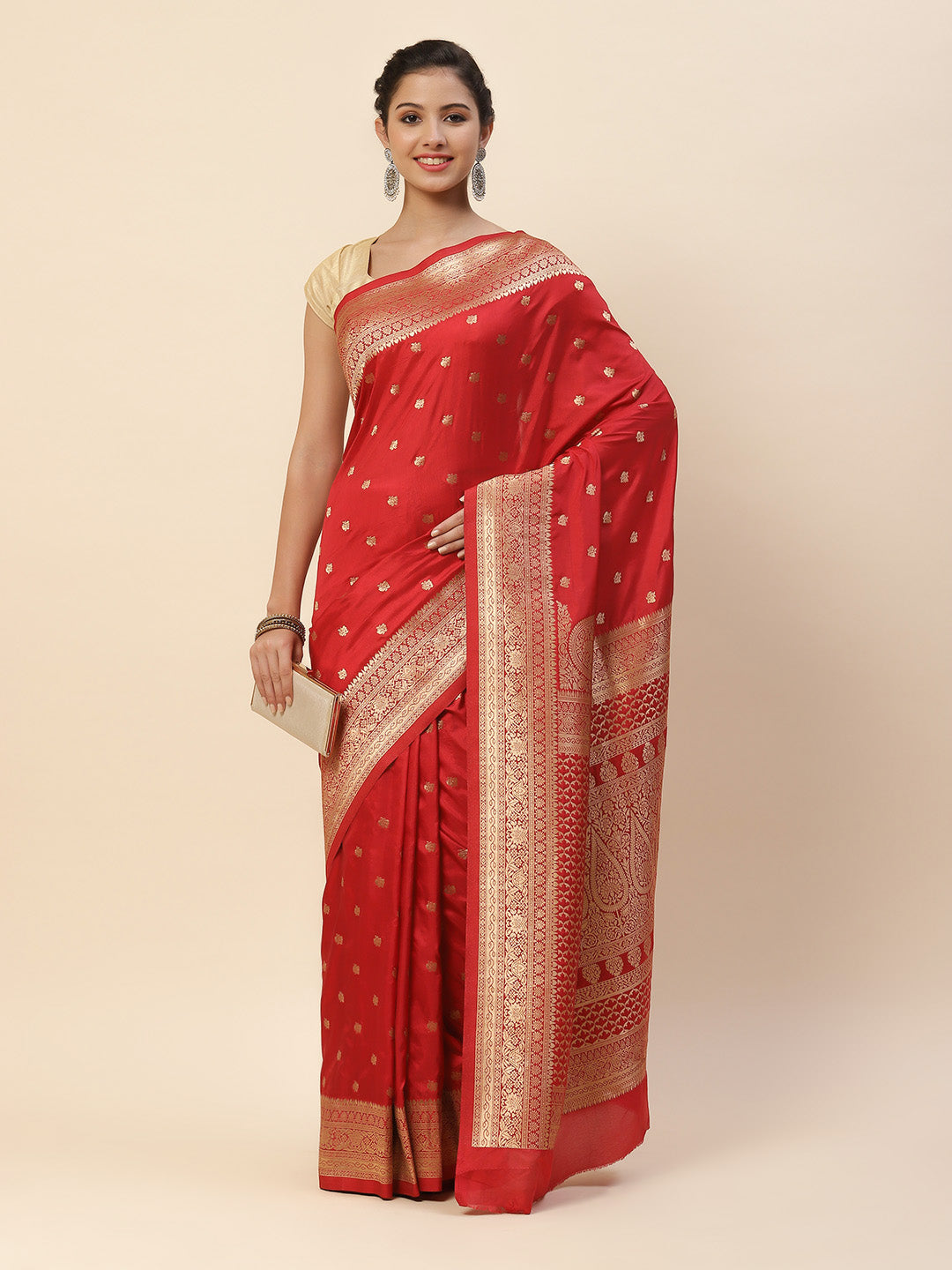 Zari Border Booti Art Handloom Woven Saree