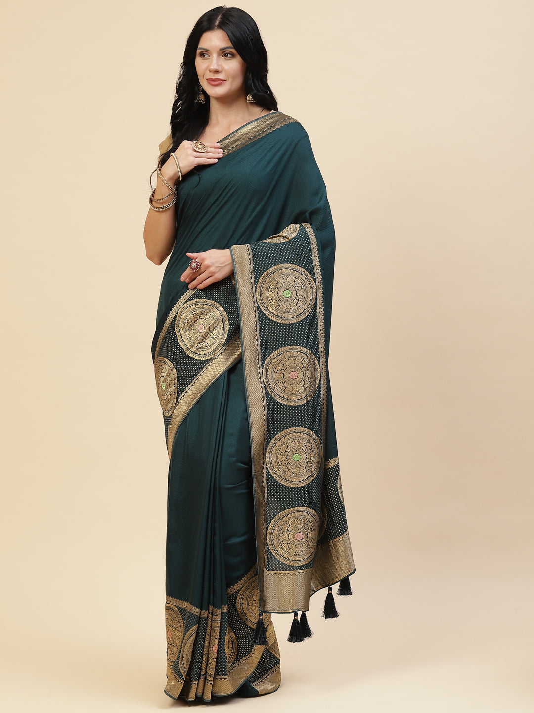 Zari Border Booti Banarasi Woven Saree