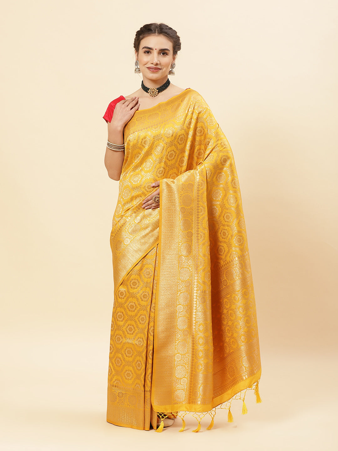 Bandhez Art Handloom Saree with Zari Border