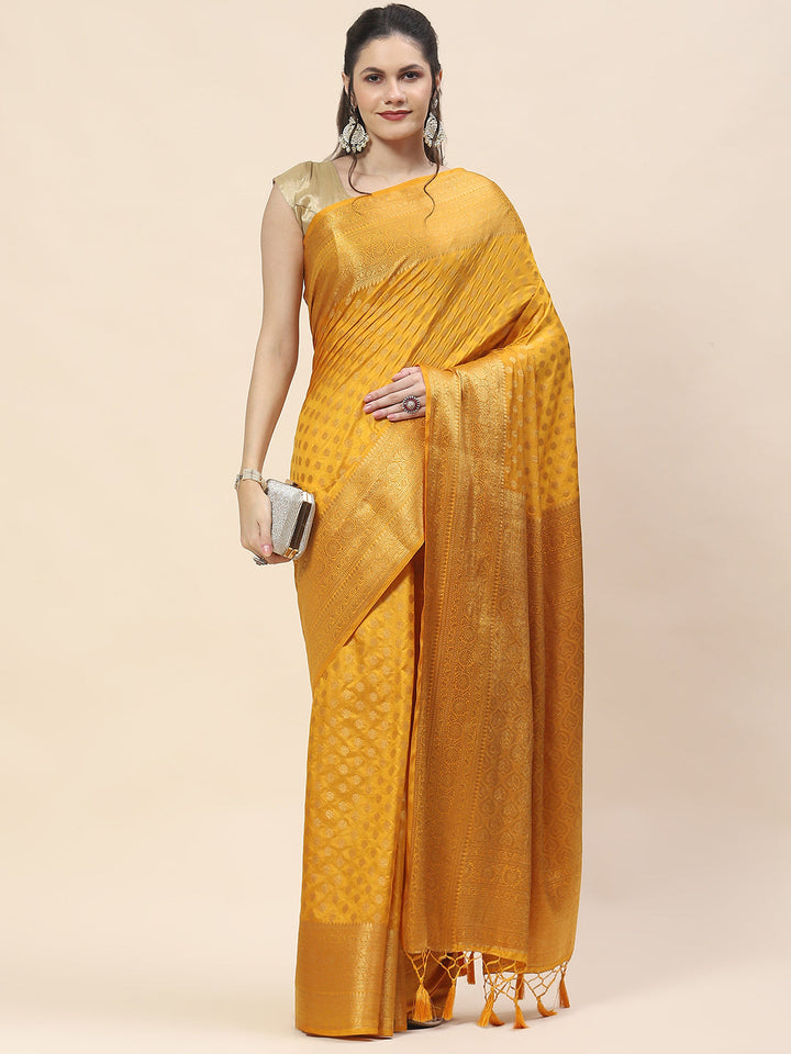 Zari Border Booti Woven Handloom Saree