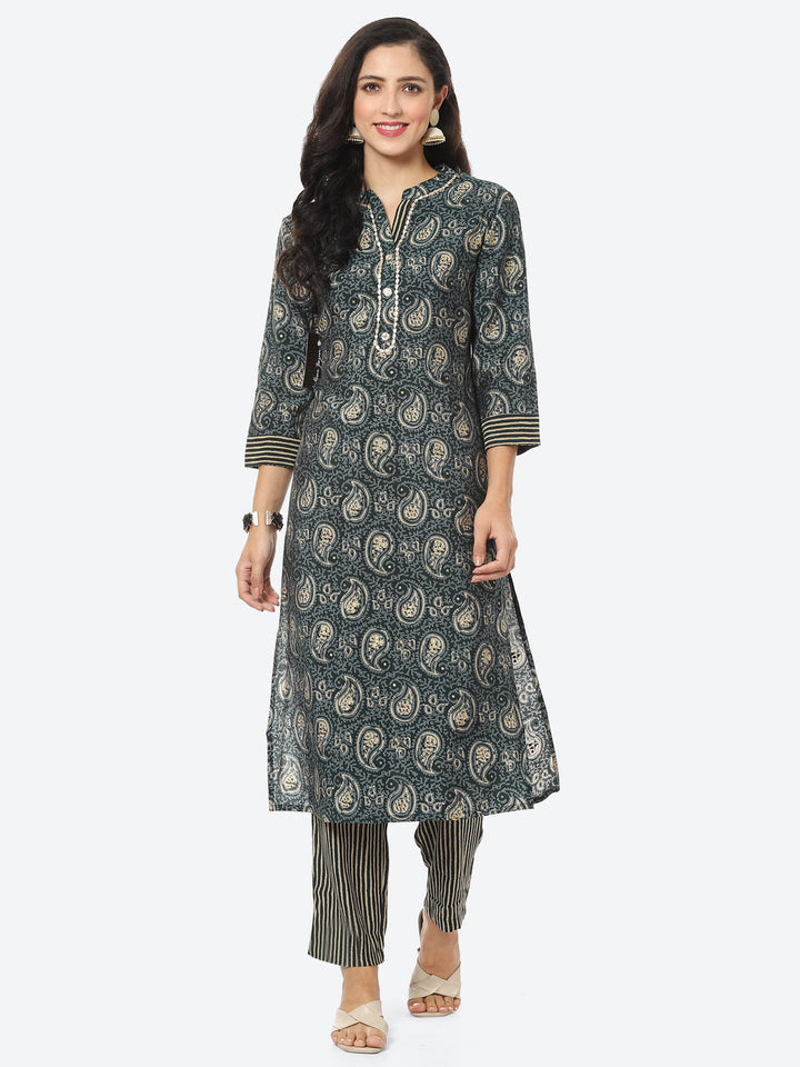 Paisley Printed Muslin Kurti With Pant
