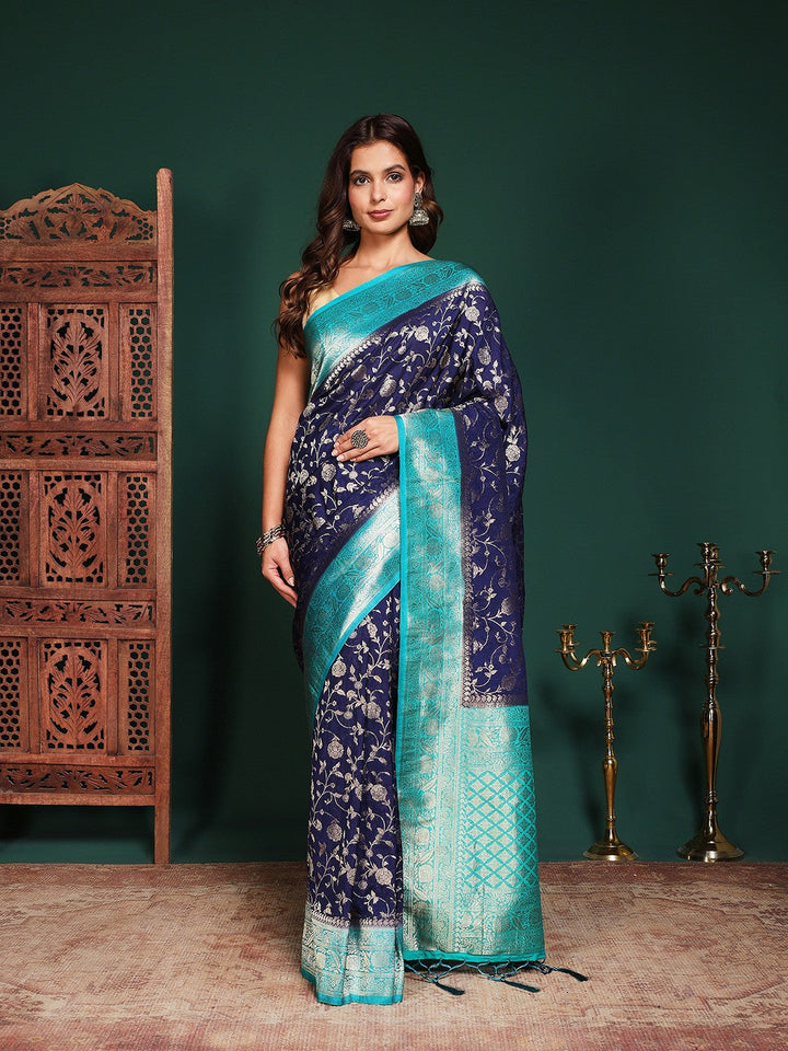 Plain Crepe Saree
