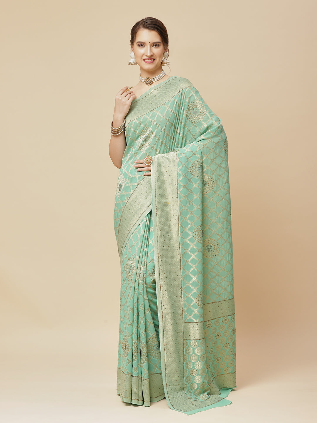 Zari Jaal Stone Art Georgette Plain Saree