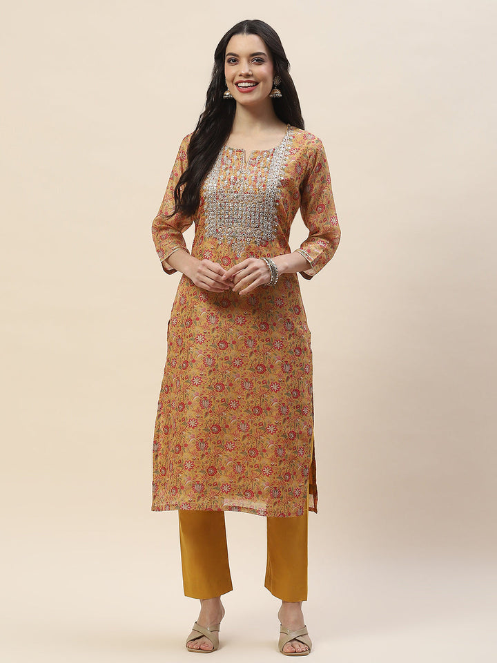 Printed Chanderi Kurta With Pants