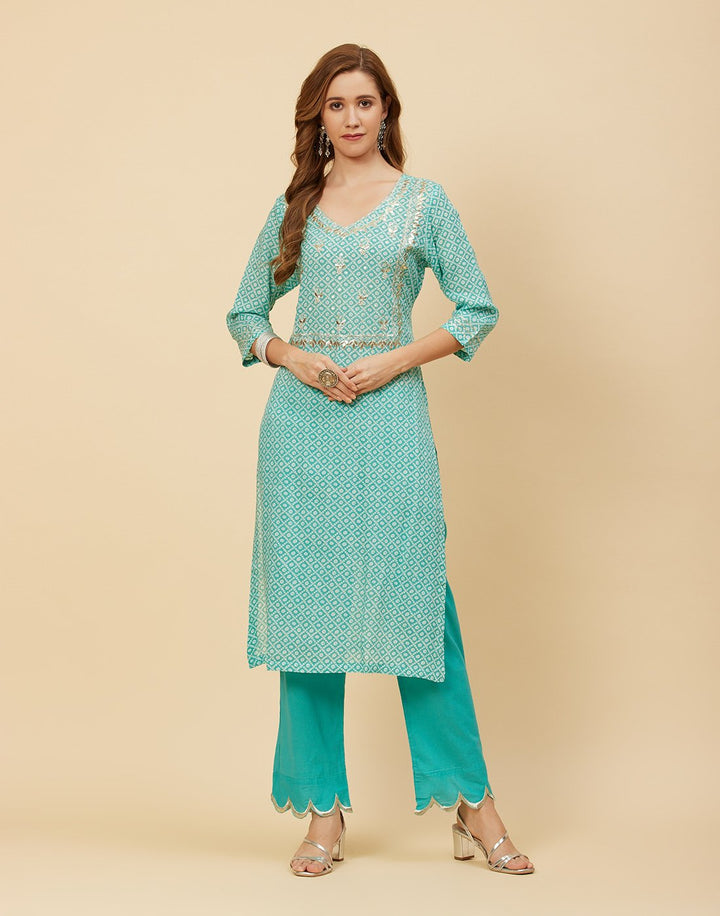 Embroidered Cotton Muslin Kurti With Pant