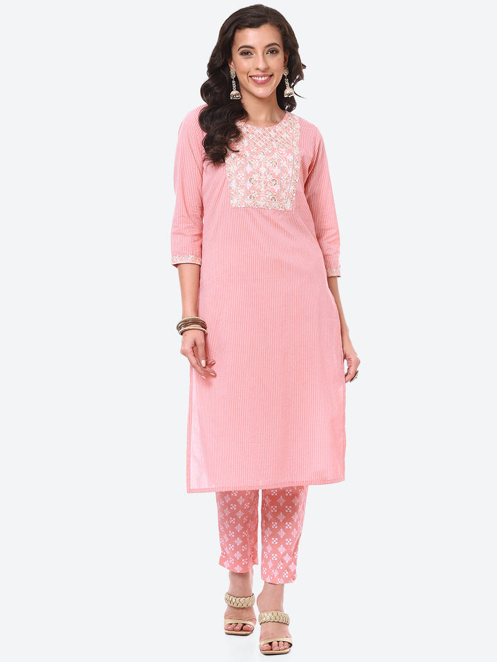 Zari Embroidered Yoke Printed Cotton Kurta With Pant