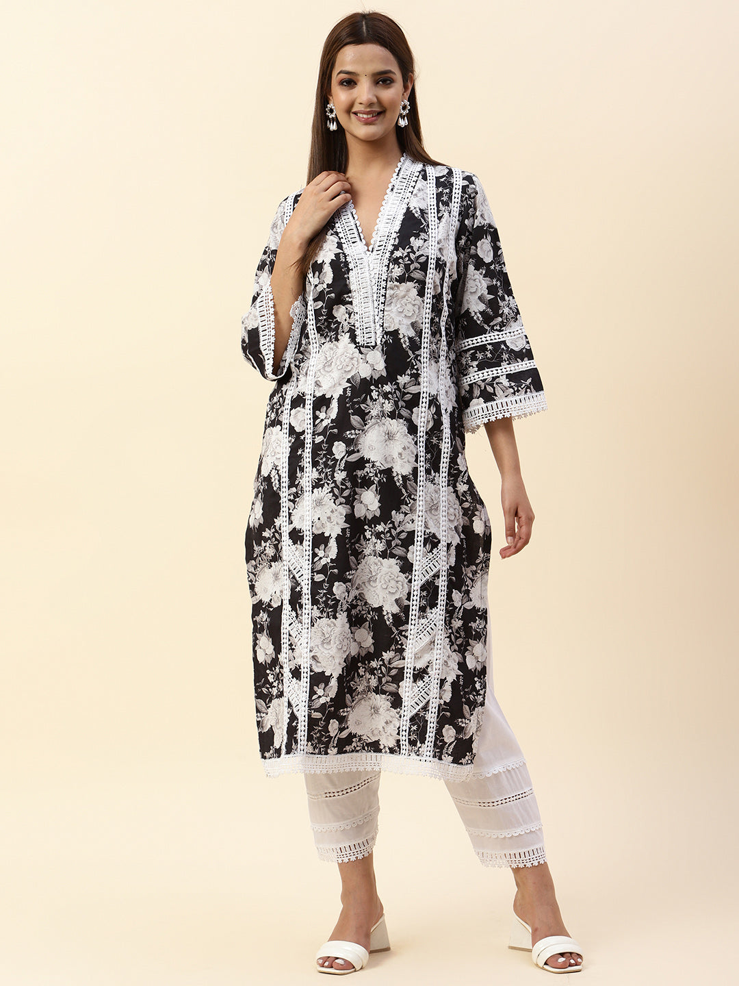 Floral Printed Cotton Kurta With Pants