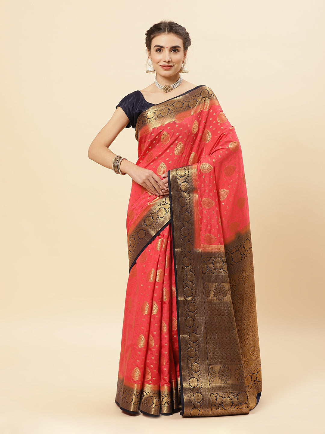 Zari Border Booti Art Handloom Saree With Running Blouse