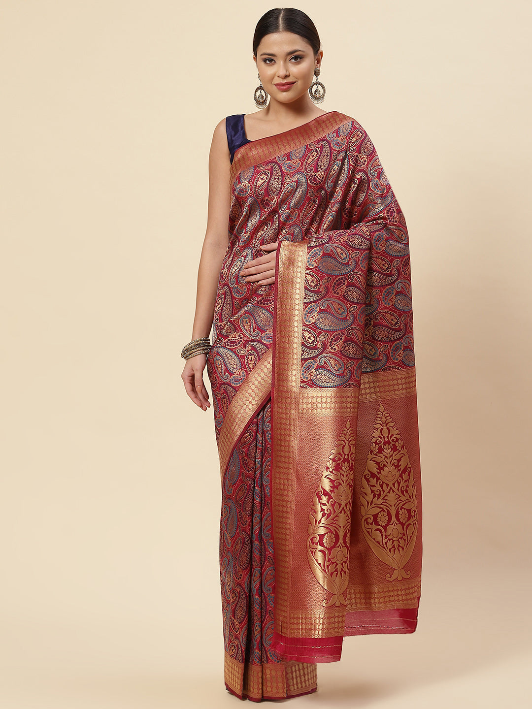 Zari Jaal Handloom Woven Saree