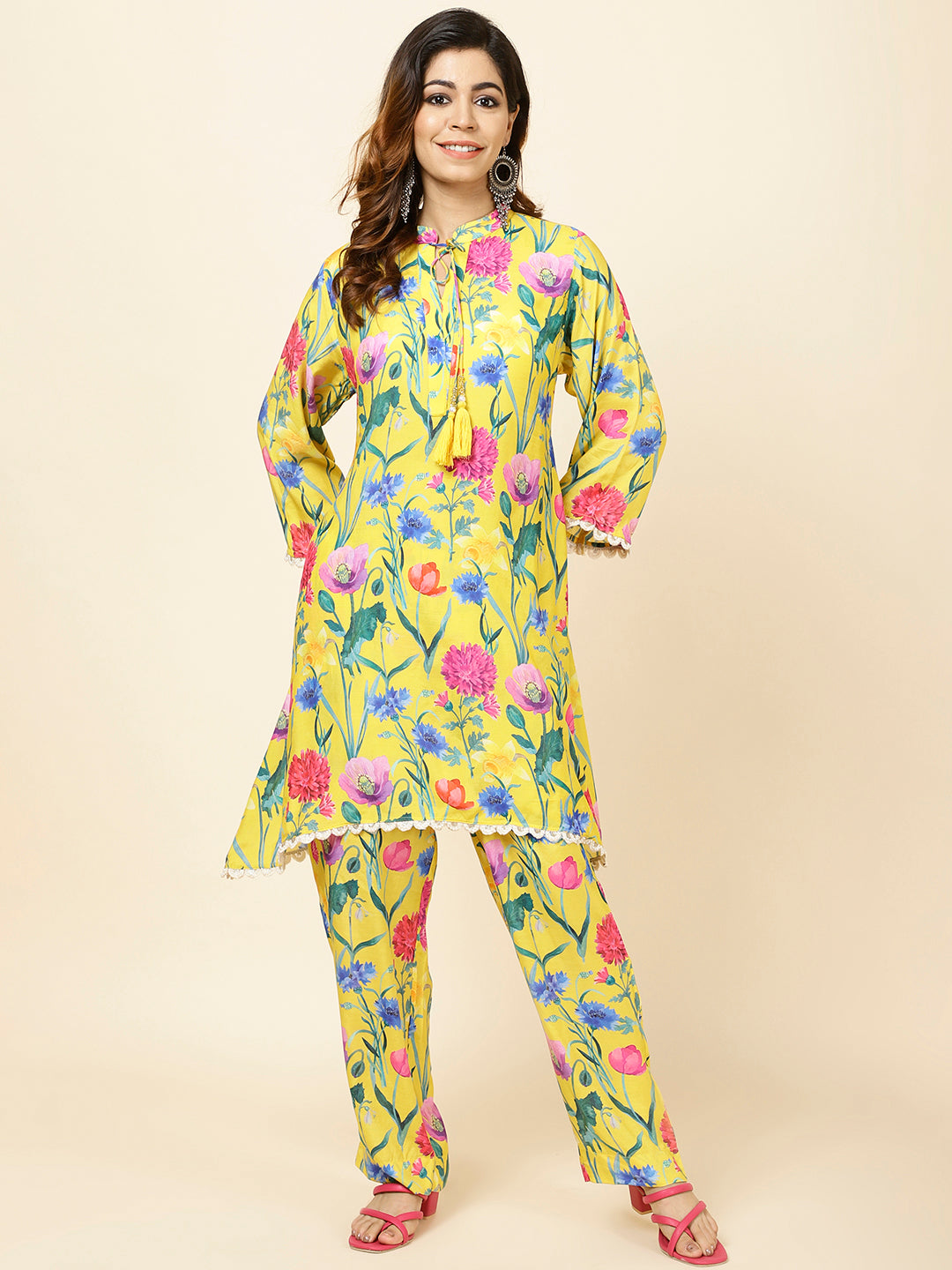 Floral Printed Muslin Kurti With Pants
