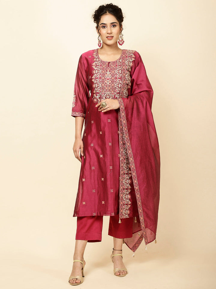 Neck Embroidered Chanderi Kurta With Pants &amp; Dupatta