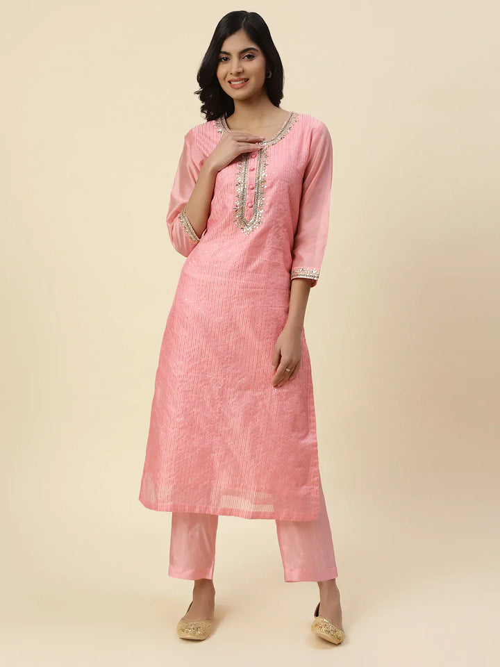 Zari Neck Embroidered Chanderi Kurta With Pants