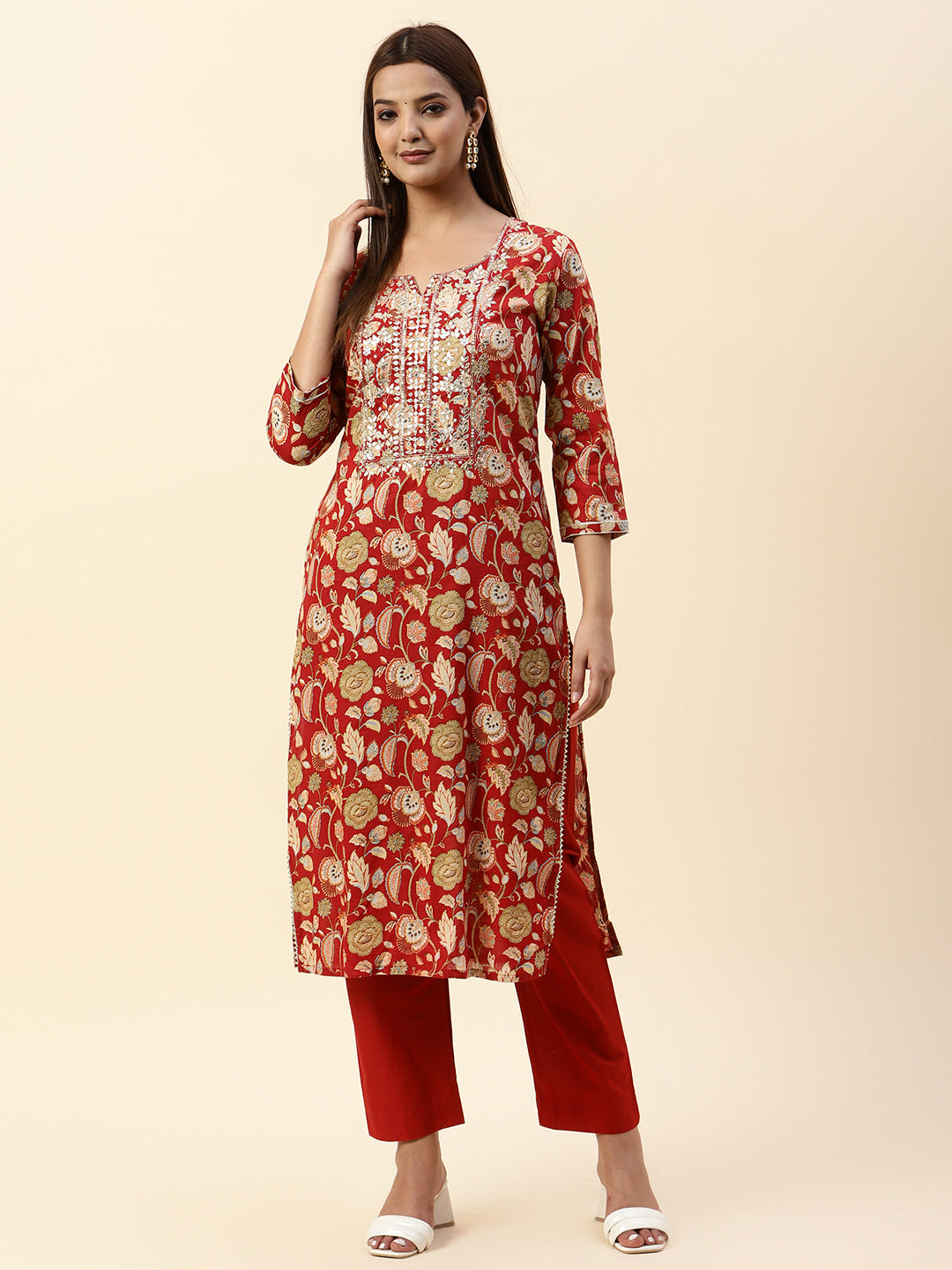 Printed &amp; Neck Embroidered Muslin Kurta With Pants