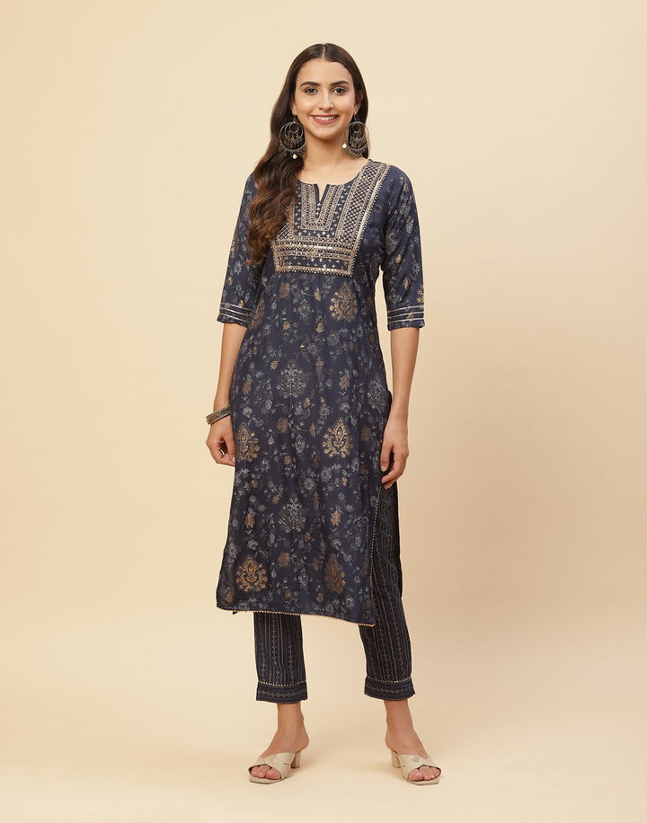 Embroidered Cotton Kurti With Pant