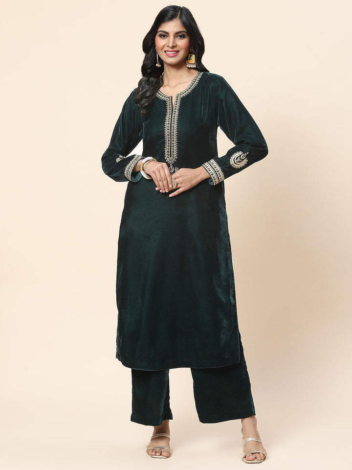 Zari Embroidered Velvet Kurta With Palazzo