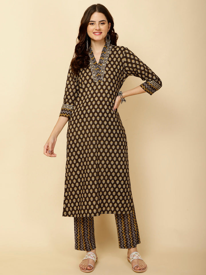 Floral Printed Cotton Kurta With Pants