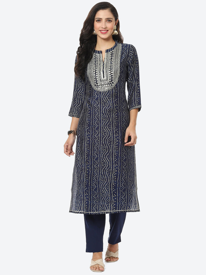 Zari Embroidered Bandhej Printed Muslin Kurti With Pant