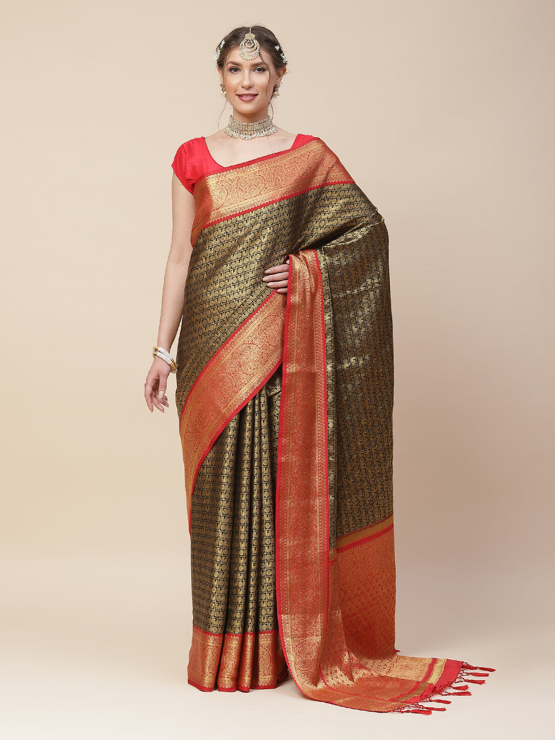 Zari Border Booti Art Handloom Woven Saree