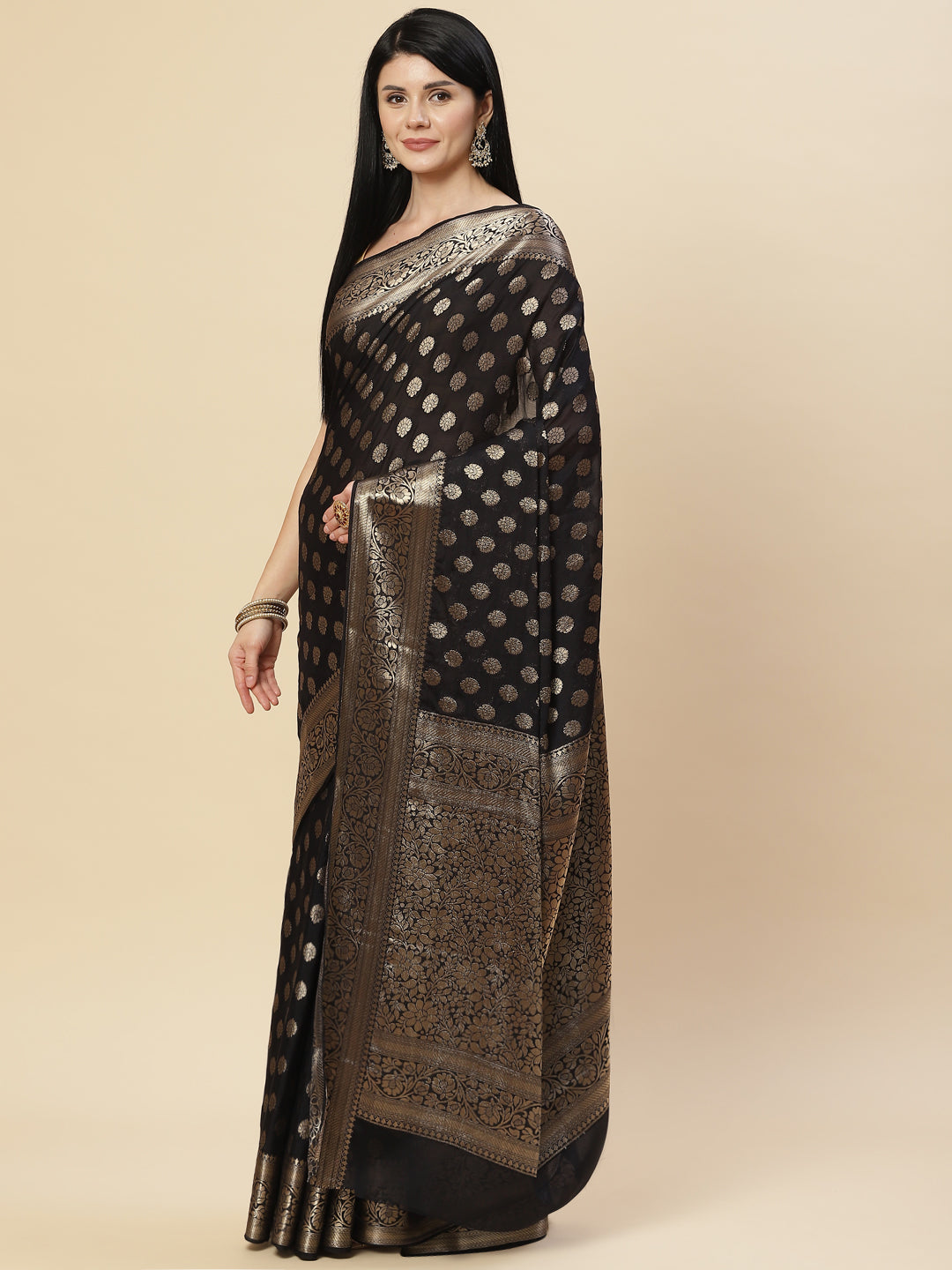 Zari Booti Crepe Plain Saree