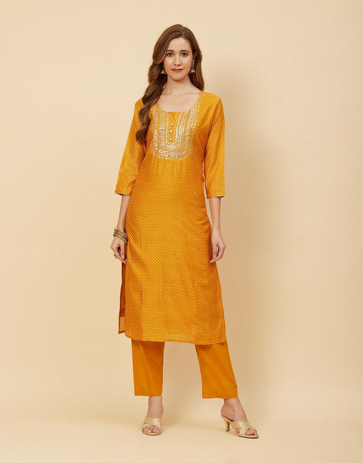 Embroidered Chanderi Kurti With Pant