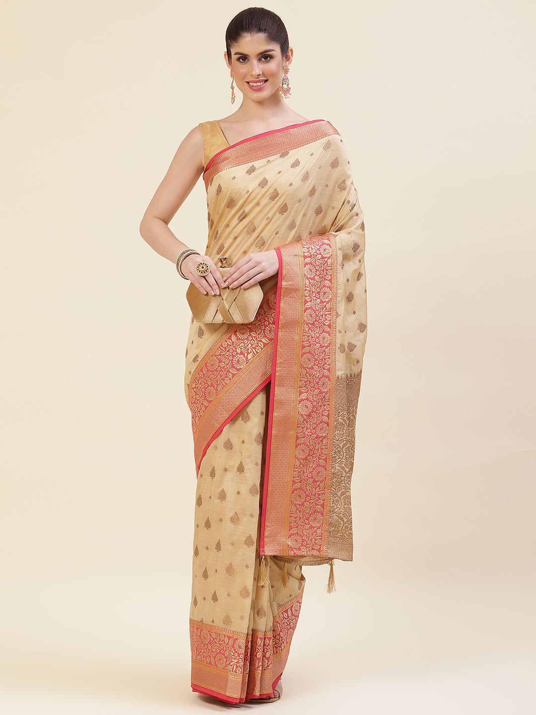 Zari Border Booti Handloom Woven Saree
