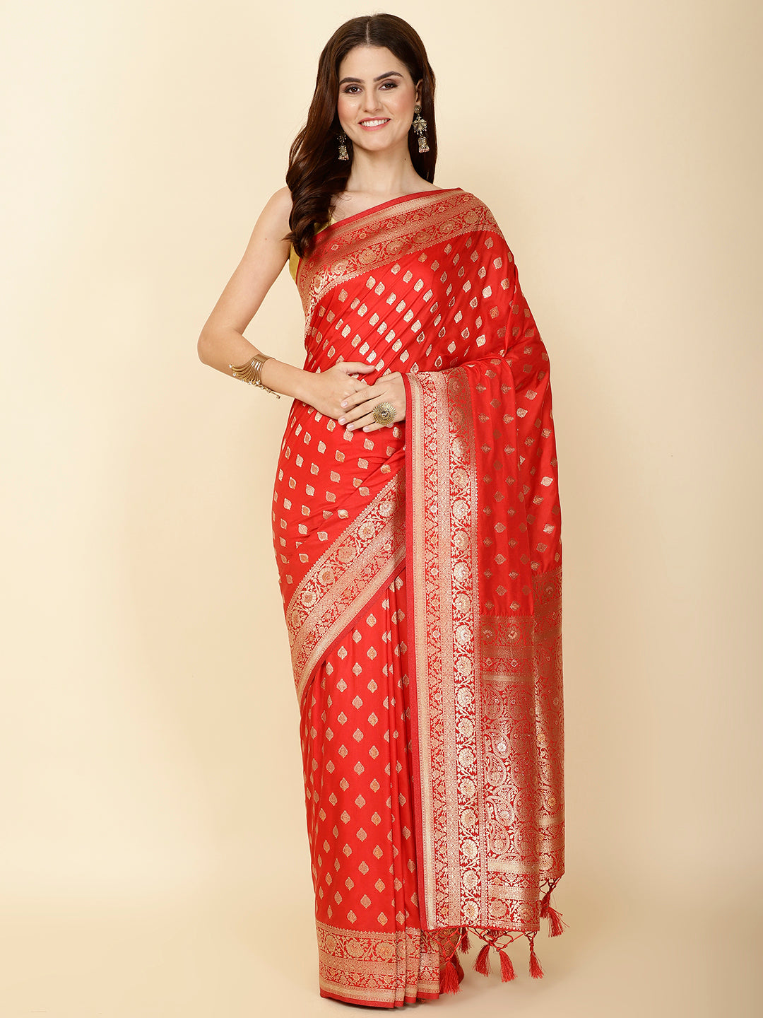 Zari Border Booti Woven Handloom Saree