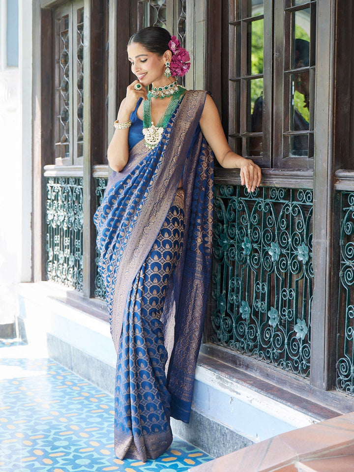 Antique Jaal Crepe Plain Saree
