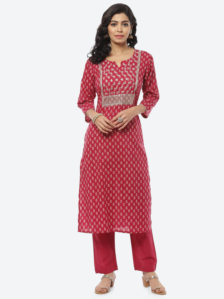 Printed Zari Neck Cotton Kurti With Pant