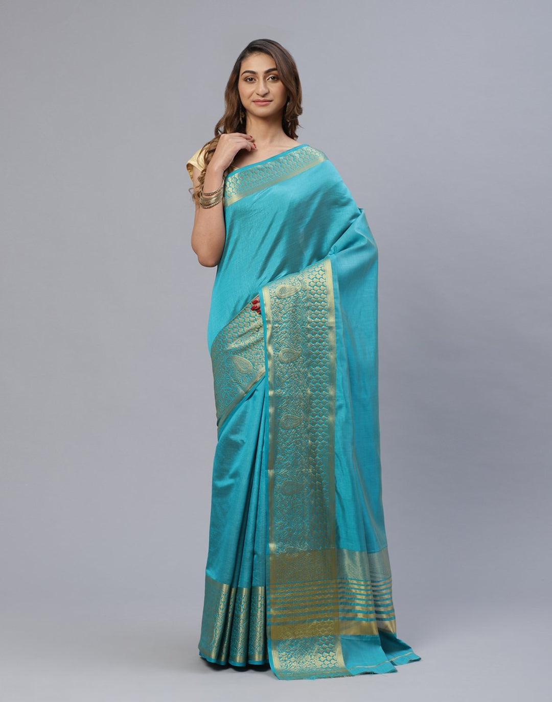 Plain Art Handloom Saree With Zari Border