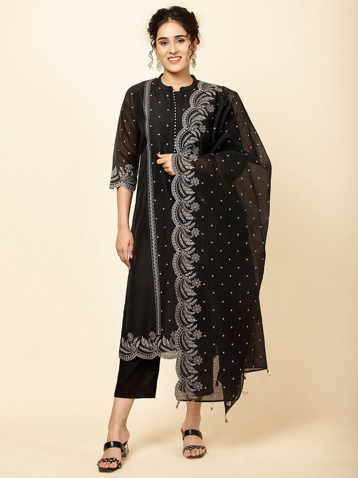 Embroidered Chanderi Kurta With Pants &amp; Dupatta