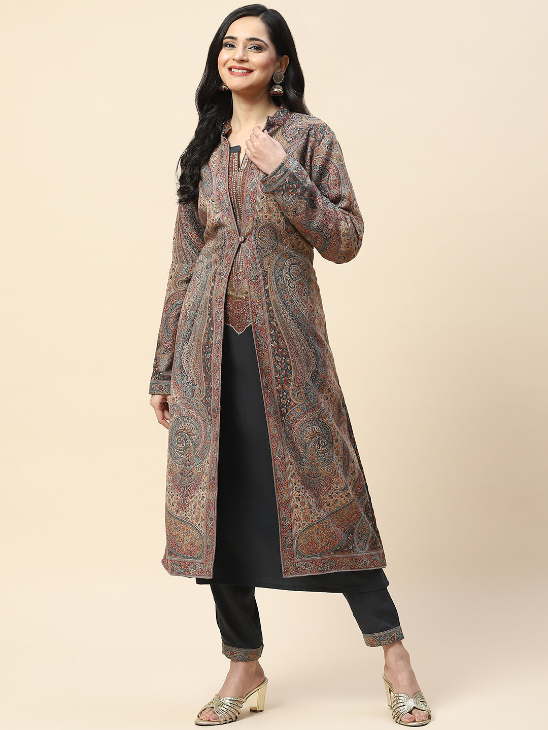 Resham Jaal Woven Pashmina Kurta With Pants &amp; Jacket