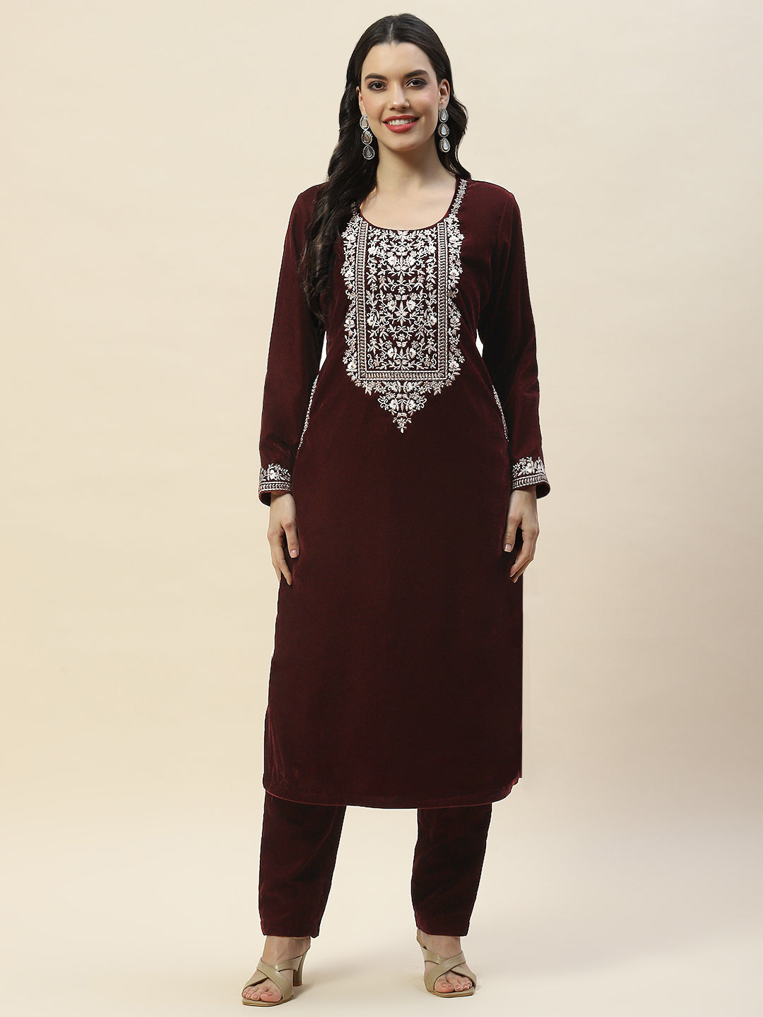 Neck Embroidered Velvet Kurta With Pants